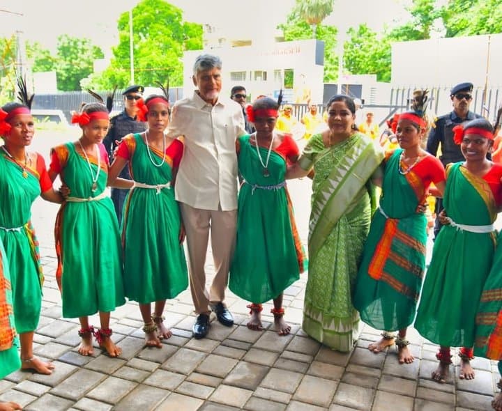 గిరిజనుల ఆత్మగౌరవం, హక్కులను పరిరక్షిస్తాం: చంద్రబాబు
