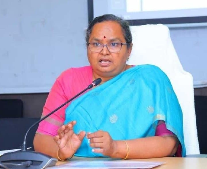 జలసిరి పనుల జాప్యంపై కలెక్టర్‌ అసంతృప్తి