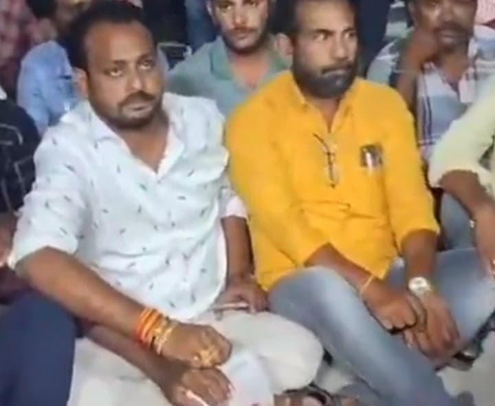 టికెట్‌ వివాదం.. ఎంపీ ఇంటివద్ద జనసేన నాయకుల ఆందోళన
