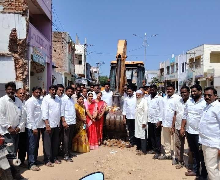 ఆత్మకూరులో రూ.1.85 కోట్లతో సీసీ రోడ్డు - Udayam