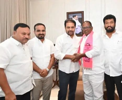 కాంగ్రెస్‌ను వీడి బీఆర్‌ఎస్‌లో చేరిన శ్రీనివాస్‌రెడ్డి