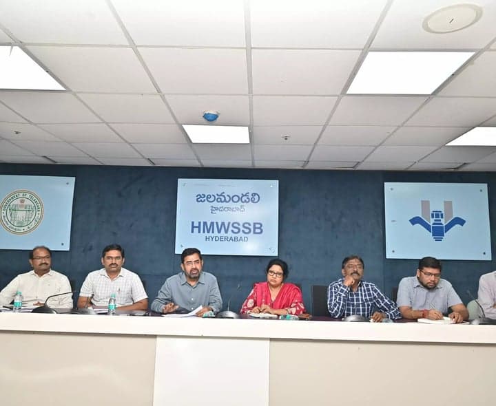 వాటర్ బోర్డు కార్యాలయాల్లో 20% నీరు, విద్యుత్ ఆదా చేయాలి