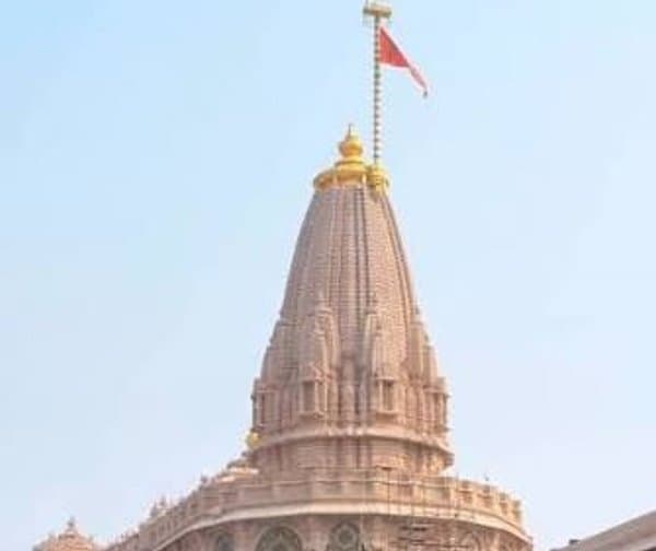 అయోధ్య విరాళాల మంటలు: లక్ష్మణ రేఖ దాటిన ఎస్పీ ఎంపీ!