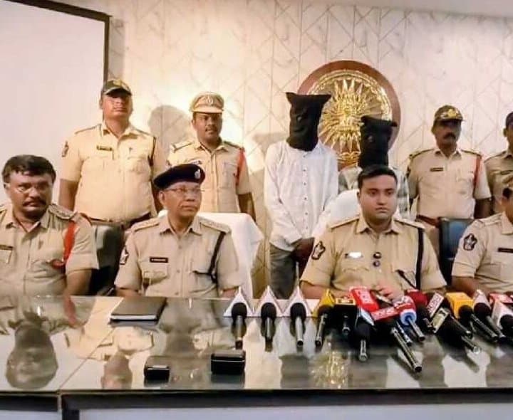 కృష్ణాలో బాలికలపై అత్యాచారం.. ఇద్దరి అరెస్ట్