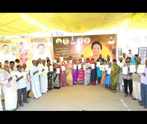 సీఎం రిలీఫ్ ఫండ్: కల్లూరులో ఎమ్మెల్యే పంపిణీ