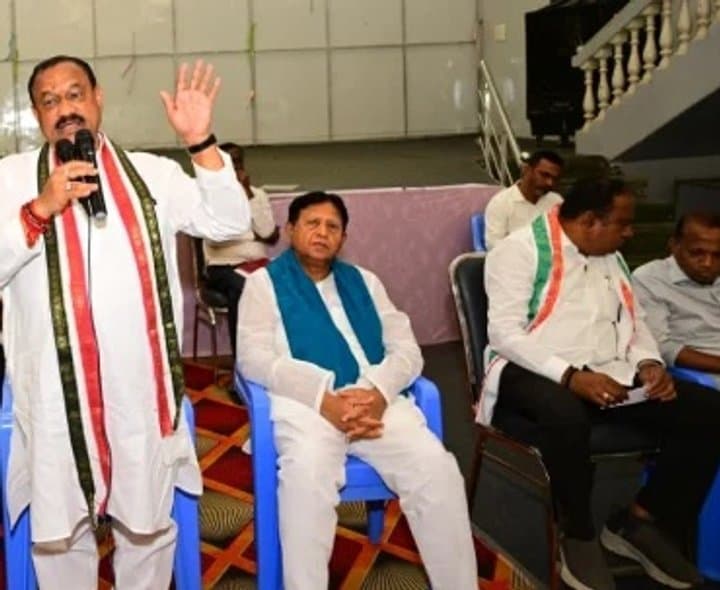 కష్టపడిన కార్యకర్తలకు పదవుల్లో ప్రాధాన్యం