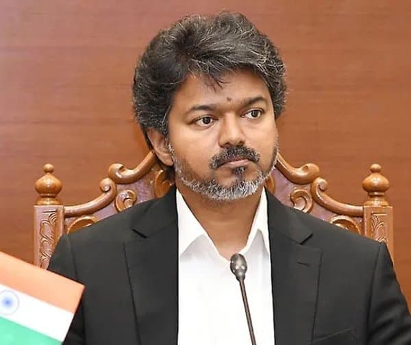 పెరంబూర్‌లో సీఎం విజయ్‌ పర్యటన