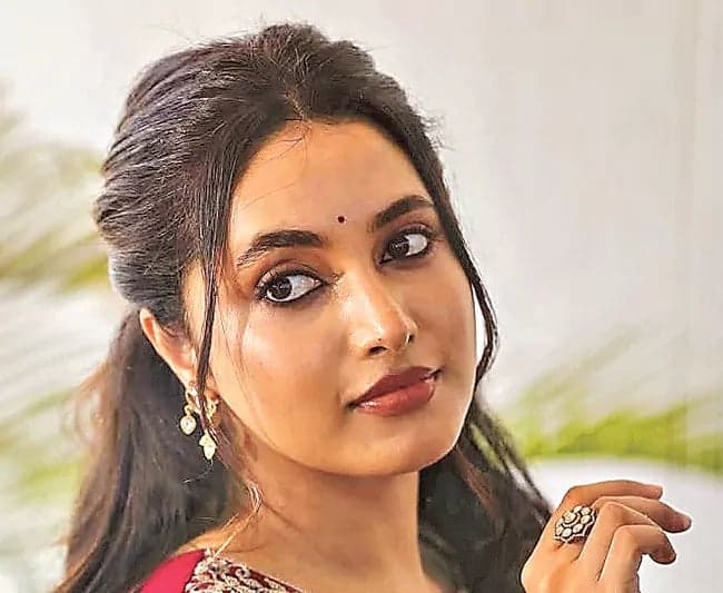 రవితేజ సరసన ప్రియాంక మోహన్‌