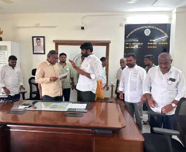 పాపాఘ్న ఆక్రమణలపై ధ్రువకుమార్ ఫైర్ - Udayam