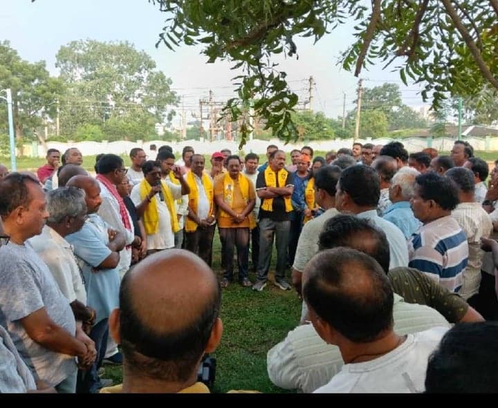 చీరాల అభివృద్ధికి కూటమికి ఓటేయండి: MLA - Udayam