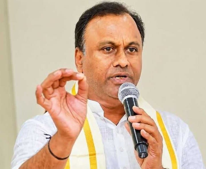 కమిటీ సమావేశానికి రాజగోపాల్‌రెడ్డి గైర్హాజరు