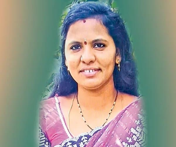 భార్యను బాడితతో కొట్టి చంపాడు