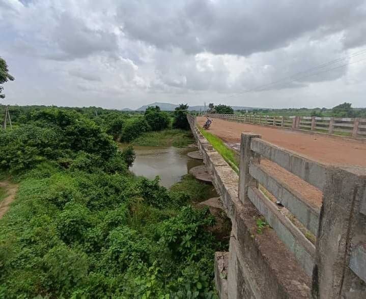 ప్రమాదకరంగా మారిన వెంచరామి బ్రిడ్జి