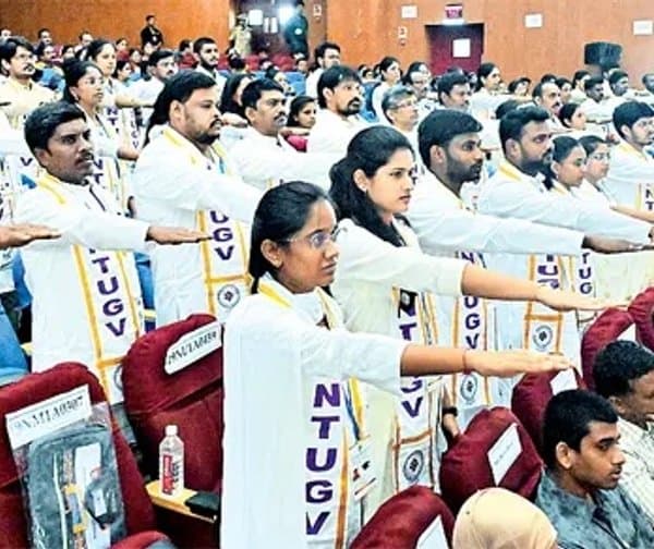 జేఎన్‌టీయూ గురజాడ స్నాతకోత్సవం