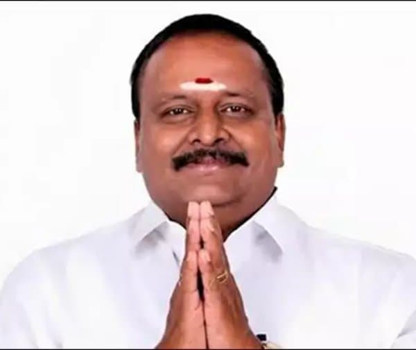 టీవీకేకు మద్దతు: ఏకైక ఎమ్మెల్యేపై దినకరన్‌ బహిష్కరణ వేటు
