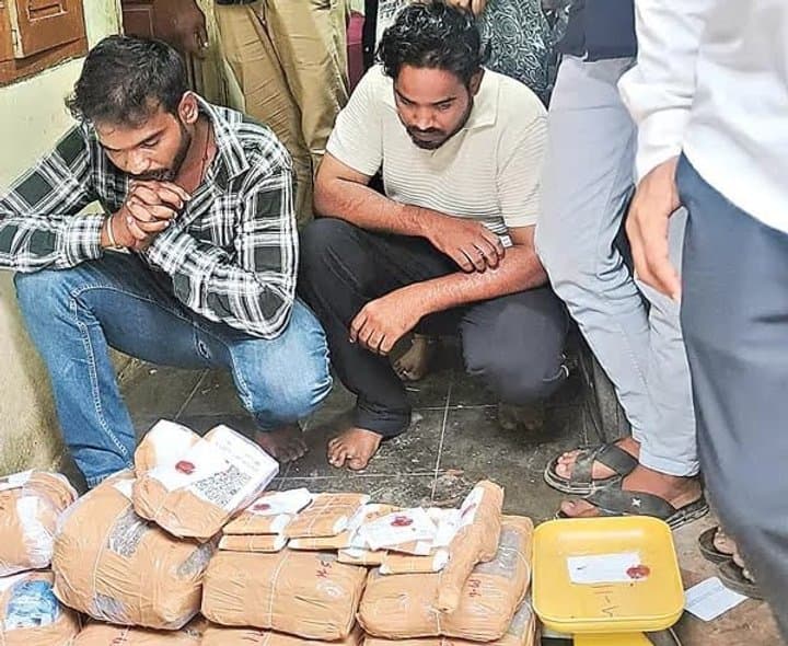 గంజాయి బ్యాచ్‌తో పోలీసుల సత్సంబంధాలు