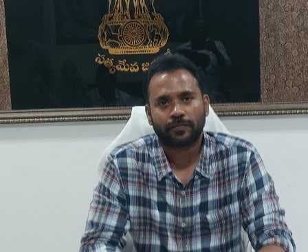 పెందుర్తిలో 8న పట్టాల పంపిణీ - Udayam