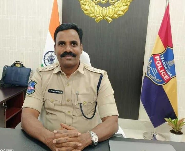 ప్రధాన నిందితుడు కానిస్టేబుల్‌కు ఉద్యాసన