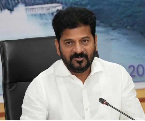 రైతులకు అవగాహన, నిధుల విడుదలపై సీఎం రేవంత్ సమీక్ష