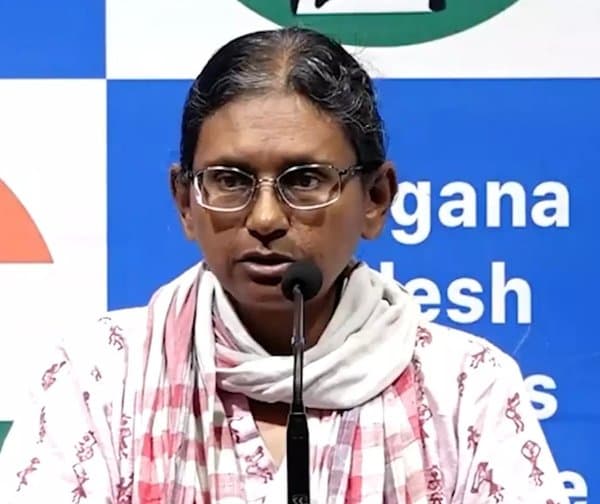 నామినేషన్ తిరస్కరణపై మీనాక్షి నటరాజన్ ఆరోపణలు