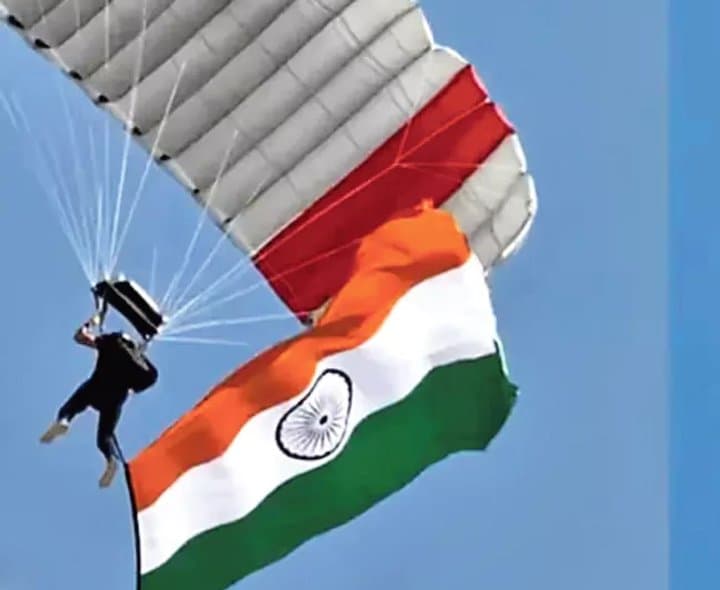 త్రివర్ణంతో గిన్నిస్‌ ఘనత