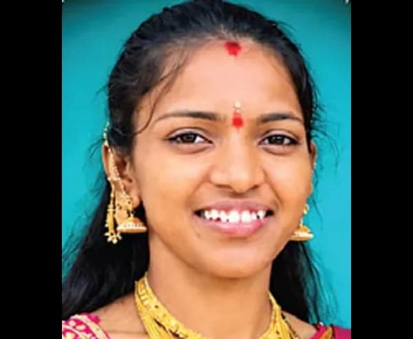 కట్నం వేధింపులతో గృహిణి మృతి