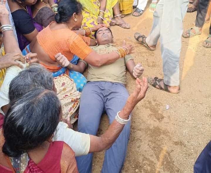 చెరువులో 16 ఏళ్ల యువకుడి మృతదేహం