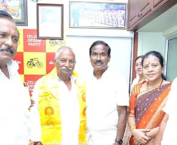 మాజీ ఉపసర్పంచ్ సుబ్బారావు టీడీపీలో చేరిక - Udayam