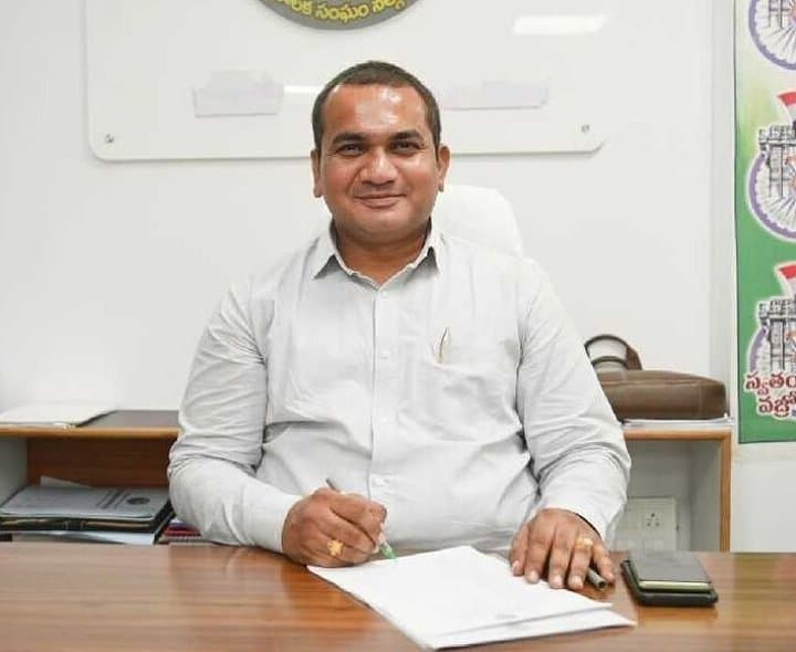 ఫుట్‌పాత్‌లపై మాంసం విక్రయాలకు చెక్