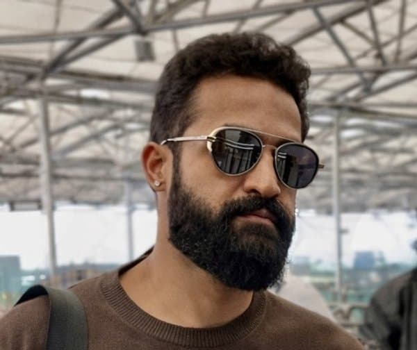 క్రేజీ కాంబినేషన్లలో కొత్త చిత్రాలు!
