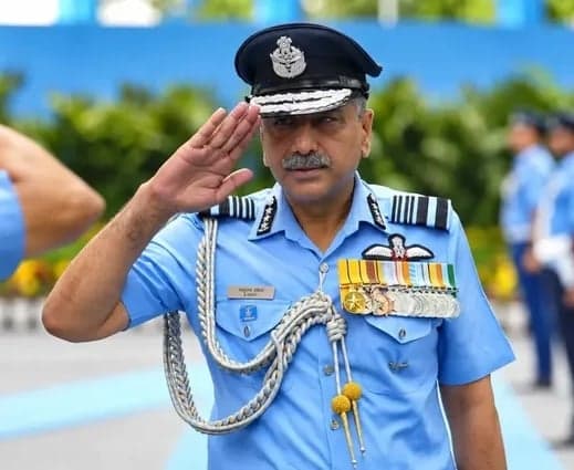 భారత వాయుసేన చీఫ్‌గా అశుతోష్ దీక్షిత్