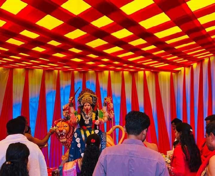 మహిషాసురమర్దిని రూపంలో దుర్గామాత దర్శనం - Udayam