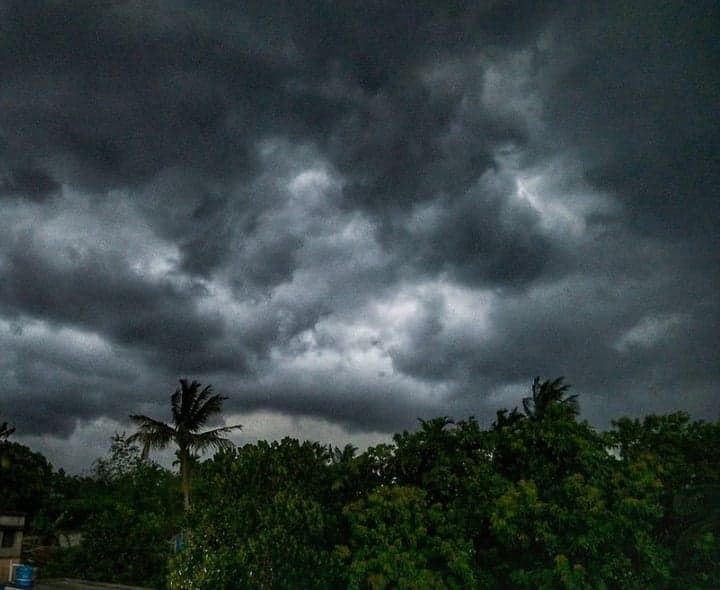 ఏపీలో 3 గంటల్లో పలు జిల్లాల్లో వర్షాలు