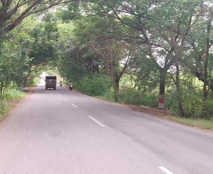 ఎర్రవల్లి రహదారి విస్తరణకు డిమాండ్