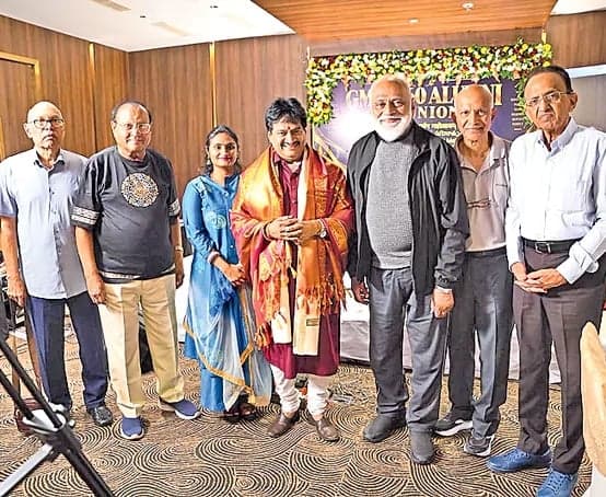 వైద్యుల అరుదైన ఆత్మీయ సమ్మేళనం - Udayam