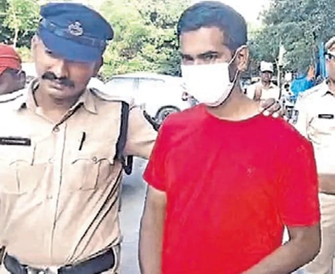 మద్రాస్‌ రెజిమెంట్‌లో చోరీ - Udayam