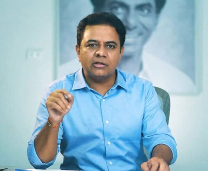తెలంగాణ పోలీసులపై కేటీఆర్ ఫైర్