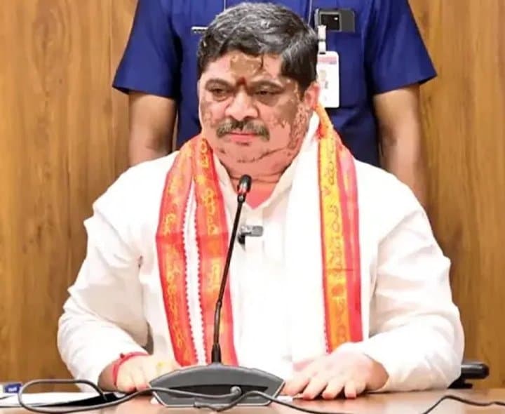 ఆటోలకు రూ.1.50 లక్షల సాయం