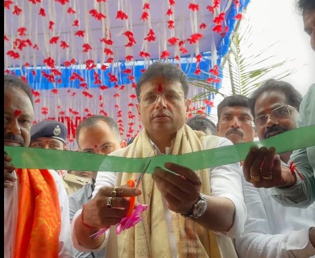 భూపాలపల్లిలో బాలికల హాస్టల్‌కు శంకుస్థాపన