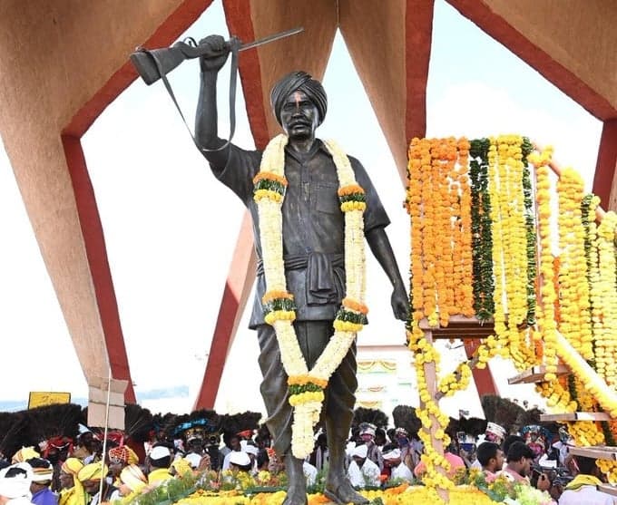 కొమురం భీం కు ఘన నివాళులర్పించిన కేటీఆర్