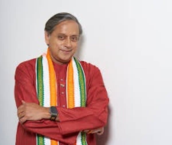 ట్రంప్ ప్రశంసలపై థరూర్ సంచలన వ్యాఖ్యలు - Udayam Digital