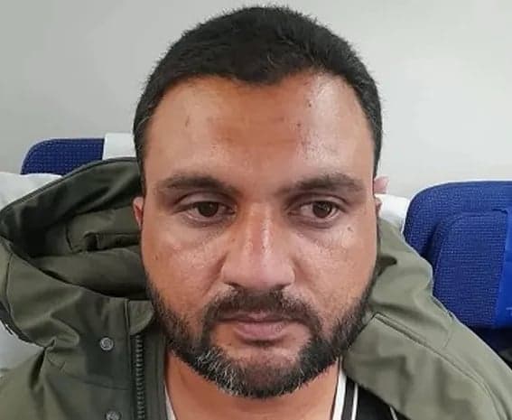 అంతర్జాతీయ డ్రగ్స్ స్మగ్లర్ అరెస్టు