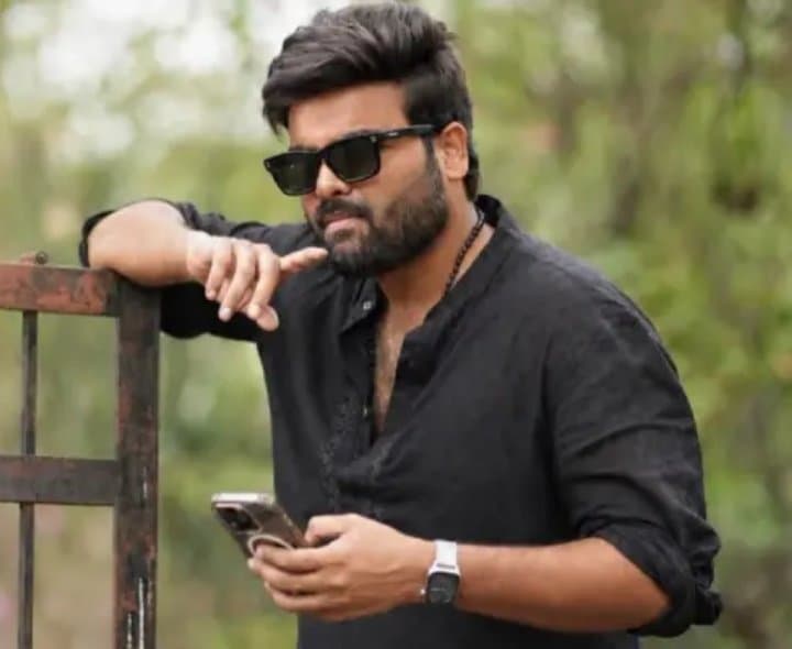 సావిత్రి సినిమా దర్శకుడు అరెస్ట్‌ - Udayam