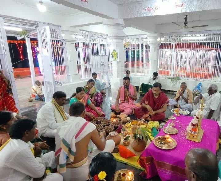 సుర్జాపూర్‌లో బ్రహ్మోత్సవాలు ప్రారంభం - Udayam
