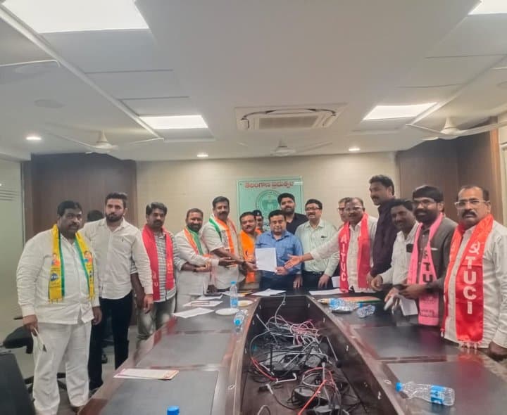 సమ్మె విరమించిన ఆటో సంఘాలు