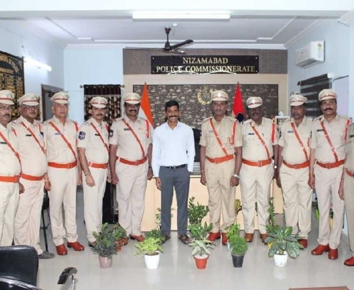 10 మంది హెడ్ కానిస్టేబుళ్లకు ఏఎస్‌ఐలుగా పదోన్నతి - Udayam Digital