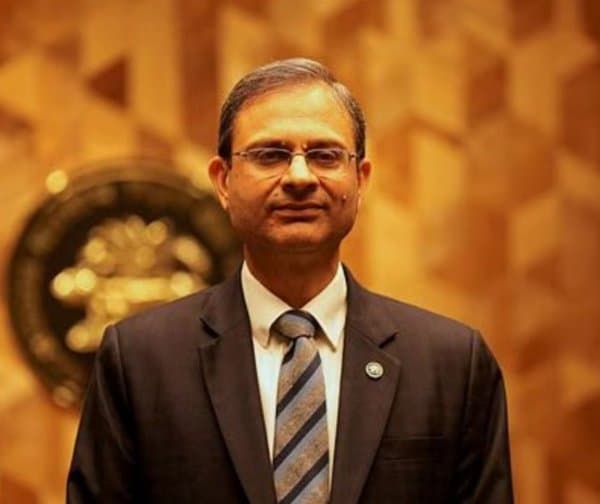 పెట్రోల్, డీజిల్ ధరల పెంపుపై ఆర్‌బీఐ గవర్నర్ కీలక వ్యాఖ్యలు