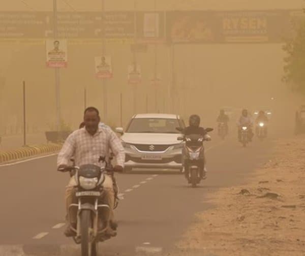 NCRలో తీవ్ర దుమ్ము తుఫాను: రెడ్ అలర్ట్