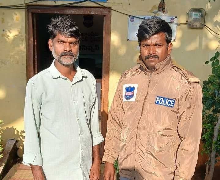 మాల నాయకుల ముందస్తు అరెస్టులు - Udayam