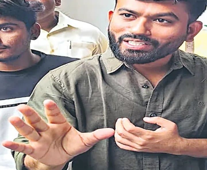 గాంధీనే ఉద్యమ స్ఫూర్తి